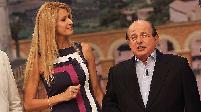 Adriana Volpe e Giancarlo Magalli ospiti oggi in tv da Caterina Balivo a La Volta Buona: dalla dura lite alla pace fatta in tv