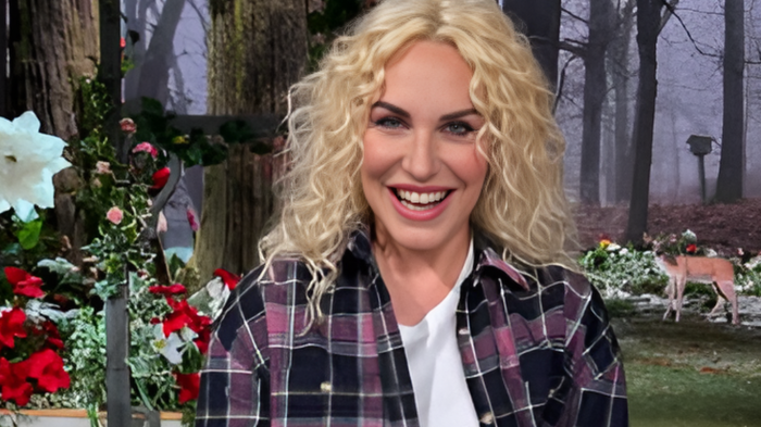 Antonella Clerici torna in tv con E' sempre Mezzogiorno su Rai 1, marted&igrave; 3 febbraio: la conduttrice svela il suo segreto per tenersi in forma