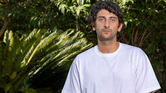 Pietro Castellitto ospite a Splendida Cornice, chi &egrave;: i genitori, il flirt con Matilde de Angelis, la presunta relazione con Benedetta Porcaroli