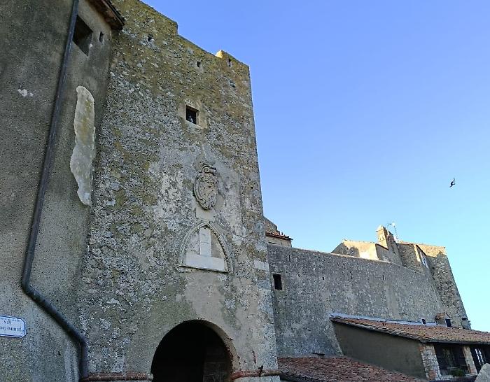Capalbio, commercio e vita nel borgo: ecco il finanziamento del comune per i prossimi tre anni
