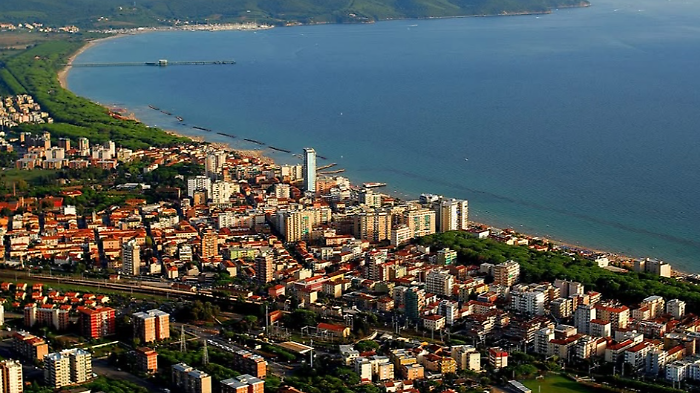 Follonica 