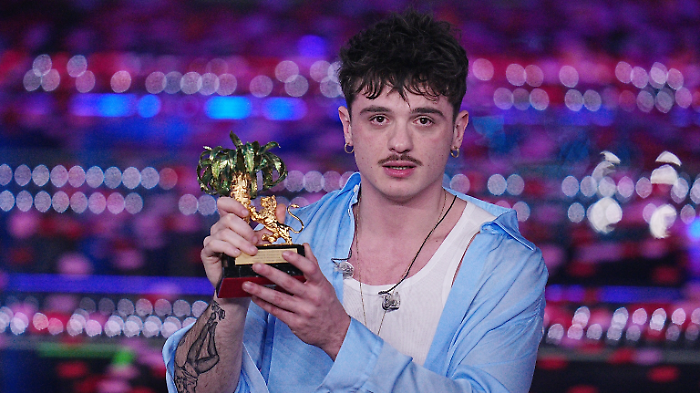 Sanremo 2025, lo strano legame tra Olly e l'Empire State Building: arrivano le congratulazioni per la vittoria dall'account ufficiale del grattacielo 