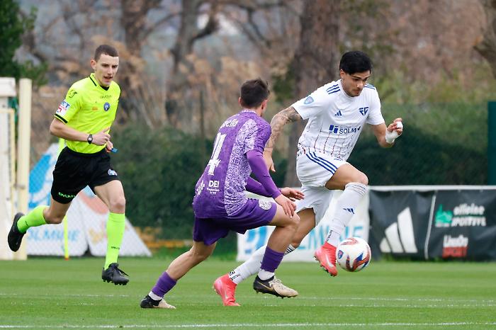 Follonica, finisce in pareggio la partita tra i biancorossoblu e l'Ostiamare