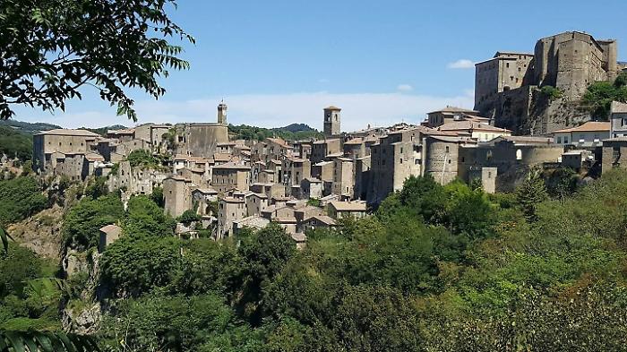 Sorano apre le porte al turismo weeding: sarà possibile sposarsi in location bellissime della zona