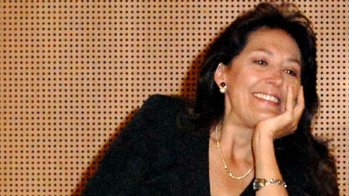 Carmen Lasorella, chi &egrave; il volto storico del Tg2: la carriera da inviata, il sequestro in Somalia, il rapporto con Lilli Gruber 