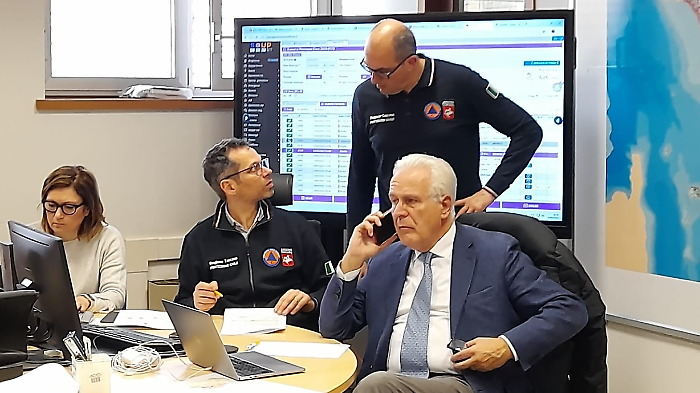 Eugenio Giani impegnato nell'emergenza maltempo
