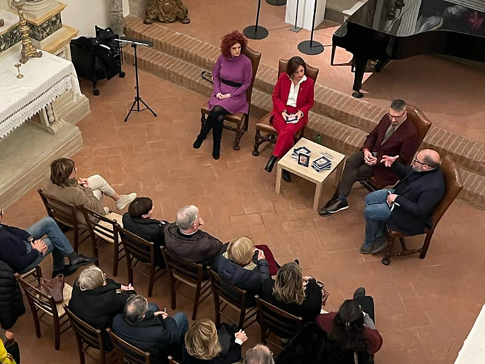 Ritornano gli Aperitivi letterari: Enzo Orlandi e il dialetto maremmano protagonisti al Polo Le Clarisse
