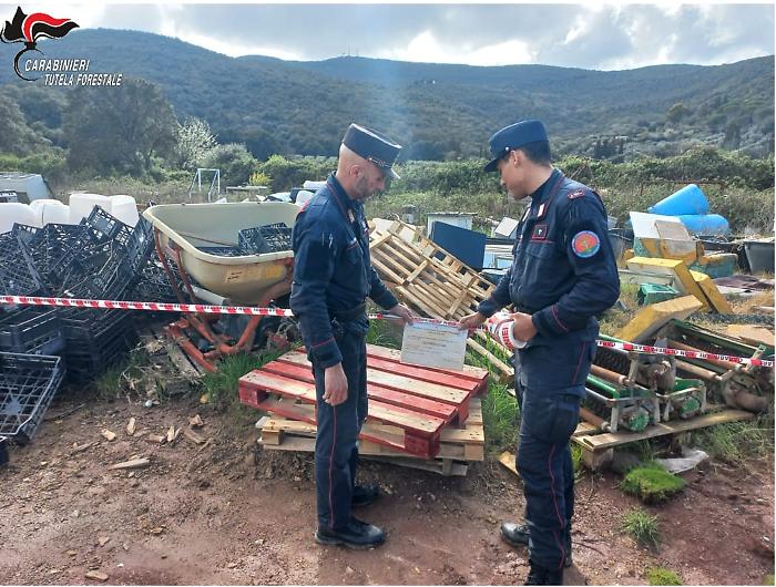 Discarica abusiva scoperta dai Carabinieri all'Argentario: sequestrata un'area agricola di 9000 metri quadrati