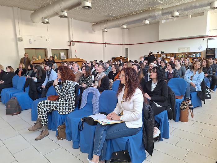 Seconda giornata di studio all'ISIS Leopoldo II di Lorena, focus sull'orientamento permanente per la vita
