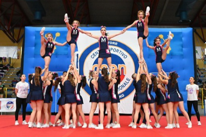 Il cheerleading italiano: una disciplina che sfida stereotipi e gravit&agrave;