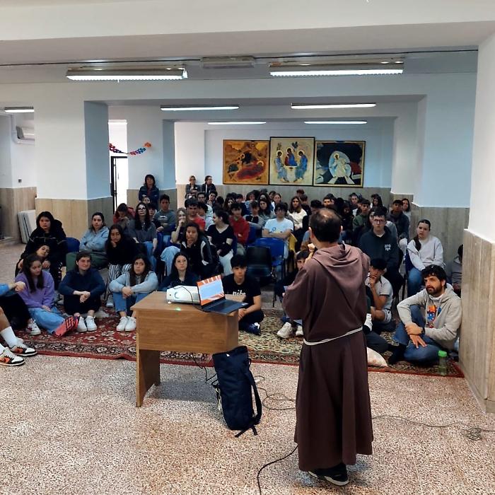 Una delegazione di ragazzi della diocesi di Grosseto a Roma per il Giubileo, parteciperanno ai funerali del Papa