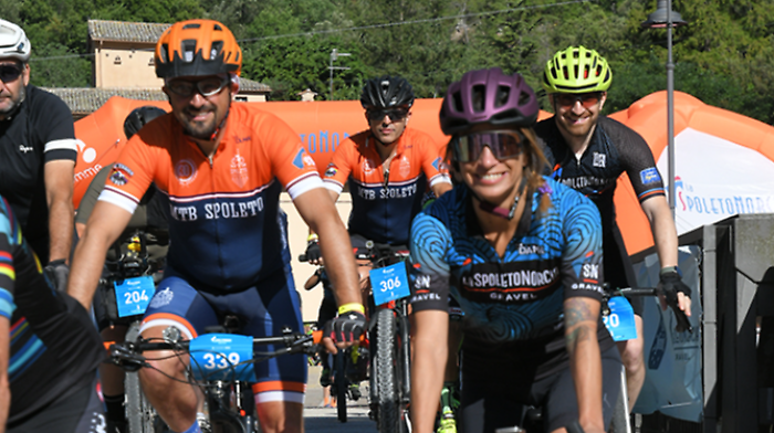 La Spoleto Norcia Gravel celebra la riapertura del Ponte delle Torri: 400 ciclisti pronti a scoprire la Valnerina