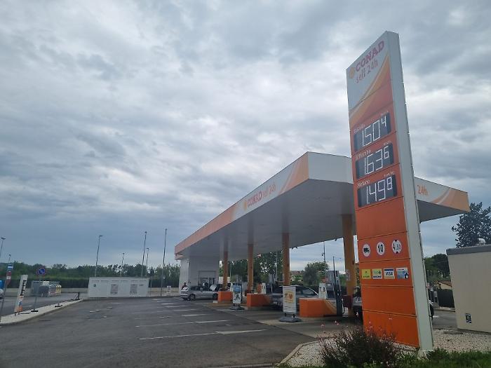 Il distributore Conad di via Scansanese a Grosseto