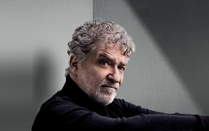 La "Bibbia" di Gioele Dix e il concerto di Casadilego a Montemassi per il festival "I luoghi del tempo"