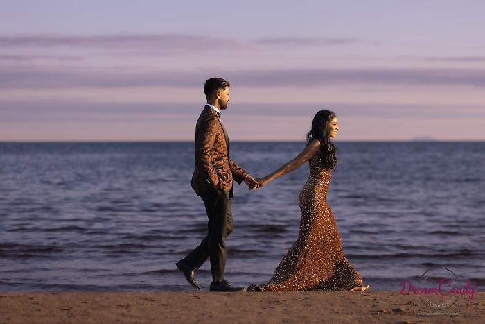 Sulla spiaggia del Golfo va in scena il primo matrimonio indiano. Ma con menù tutto italiano 