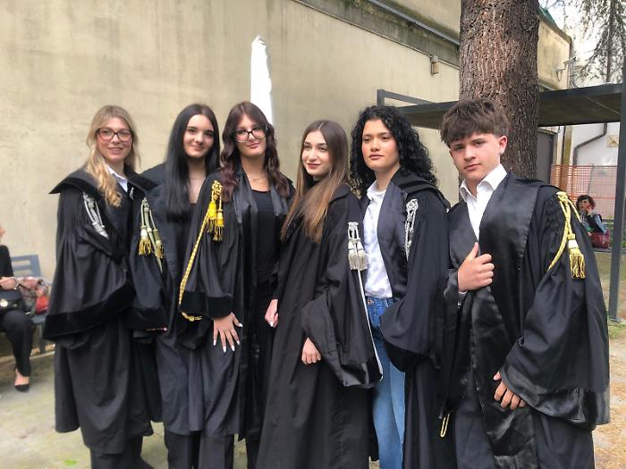 Spaccio di droga in palestra e incidente provocato dagli stupefacenti: gli studenti simulano un processo penale minorile all'Università