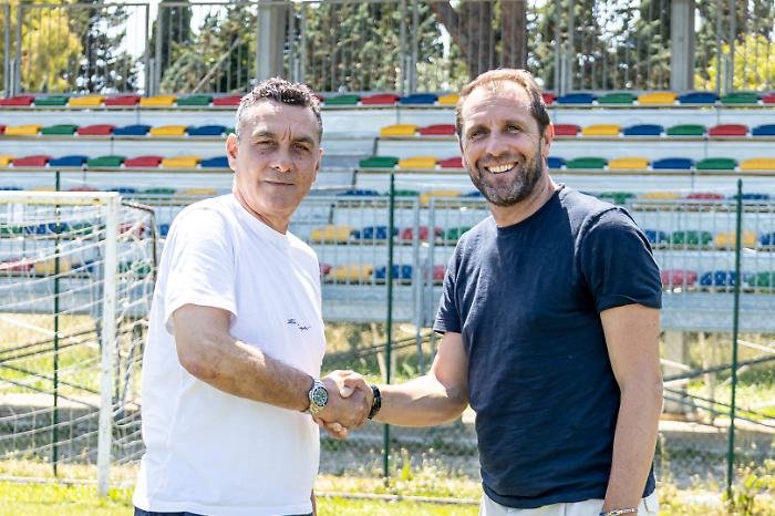 Ha giocato con Maradona e Batistuta, allenerà il Follonica Gavorrano: in panchina arriva Francesco "Ciccio" Baiano