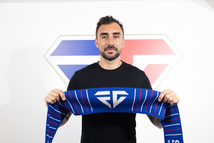 Tommaso Bianchi torna a casa: da Chievo e Leeds al Follonica Gavorrano. "Qui sono cresciuto, bello finire dove ho cominciato"