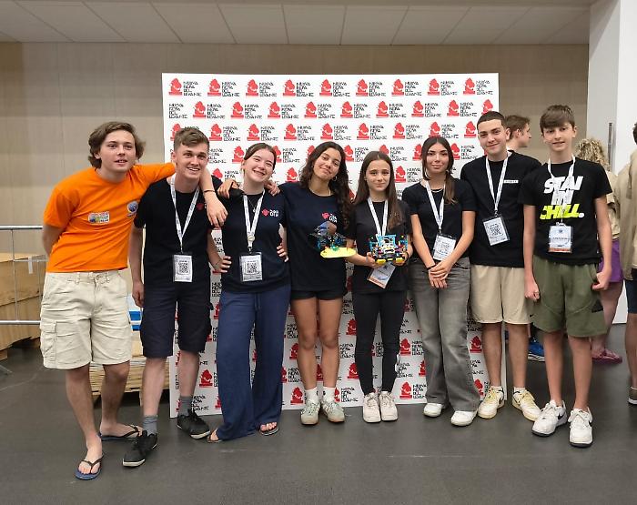 Ai Campionati europei RoboCup Junior brillano gli studenti del "Galilei" con la squadra RoboGal 