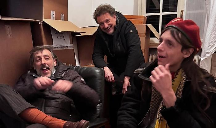 Il video di Lucio Corsi con Pieraccioni e Ceccherini è finalista al South Italy International Film Festival: sfida Brunori e Cremonini