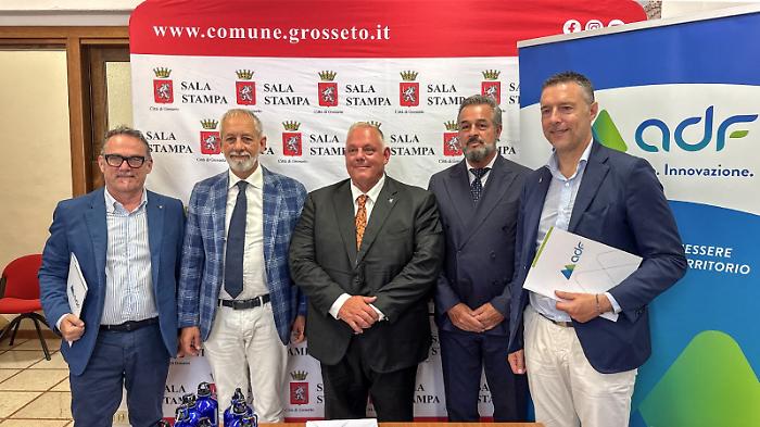 Interventi per 12 milioni sulla rete idrica nei prossimi tre anni: tutti i lavori in programma in città e nelle frazioni