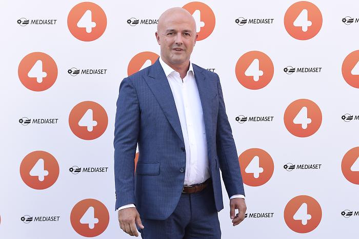  Gianluigi Nuzzi