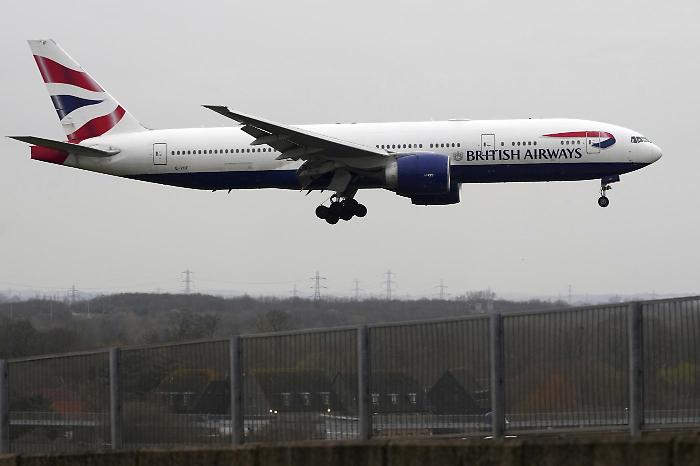 Volo British Airways BA35 da Londra a Chennai, rientro a Heathrow dopo il decollo per un'anomalia ai flap