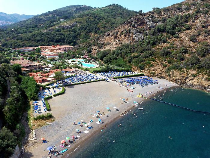 Il Golfo del Sole fa shopping all'Elba: la proprietà del resort compra Ontano Mare