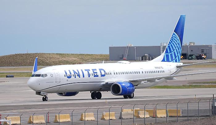 Paura sopra l'Oceano Atlantico: Boeing di United Airlines e Fedex rishciano la collisione. Errore del controllo del traffico aereo canadese