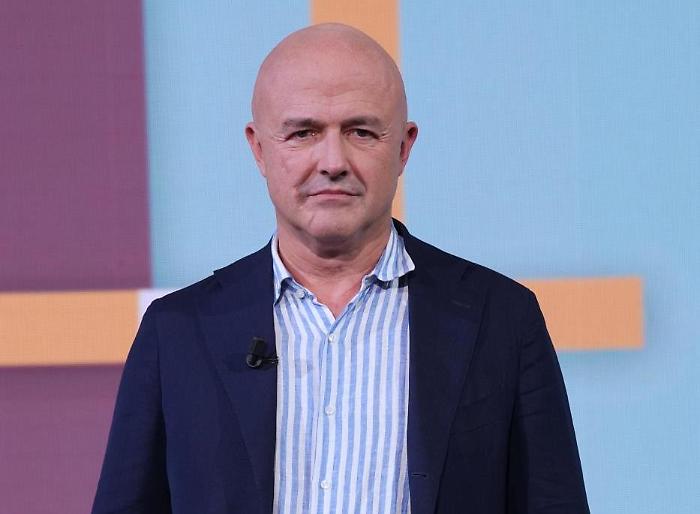  Gianluigi Nuzzi
