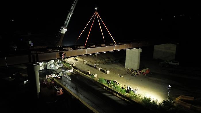 Caos nella notte sulla Grosseto-Siena: lavori urgenti, traffico deviato e lunghe code. Ecco cosa è successo