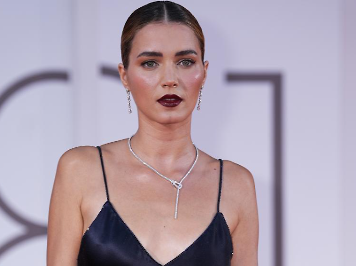 Vanina – Un vicequestore a Catania stasera 1 agosto: un nuovo caso tra le ombre più fitte del crimine. Anticipazioni