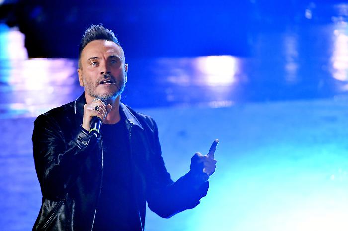 Dalla strada al palco stasera 2 agosto: continua la caccia di Nek ai talenti italiani