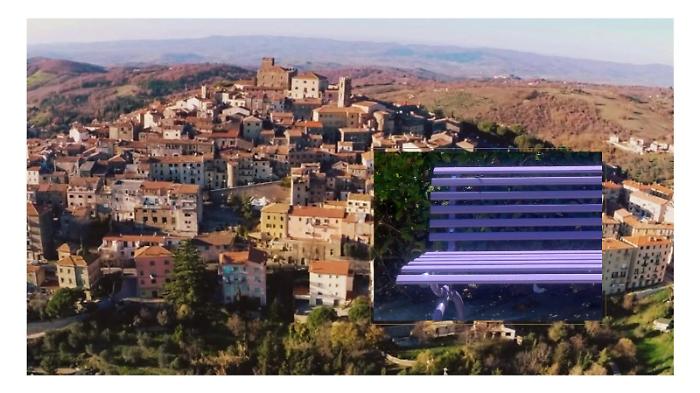Una panchina viola a Manciano