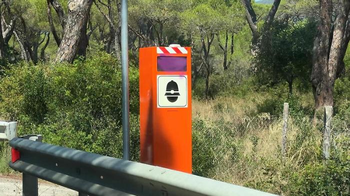 Autovelox nuovi di zecca e già danneggiati: un nuovo Fleximan colpisce due giorni dopo l'installazione