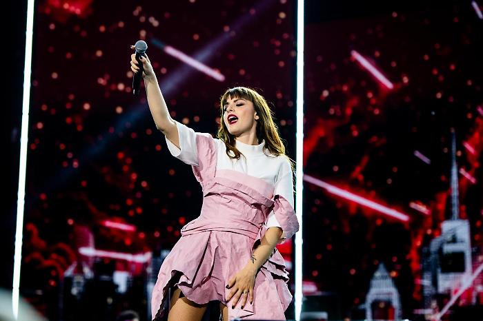 Annalisa – Tutti in Arena: una notte di note in una cornice magica stasera 11 agosto. C'è anche un duetto con Elisa