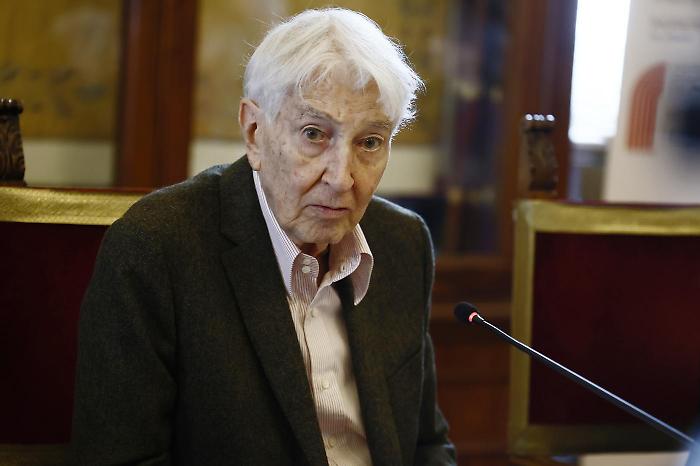 Corrado Augias racconta l'Italia degli arroganti: la Torre di Babele stasera 13 agosto