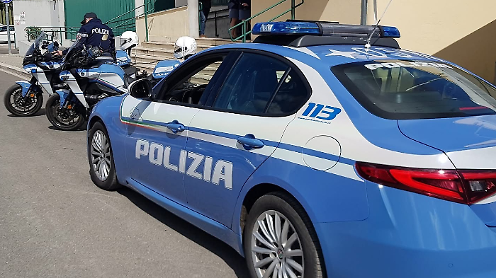 Spacciava eroina a Barbanella, arrestato pregiudicato: al Pronto soccorso espelle 10 ovuli con 114 grammi di droga
