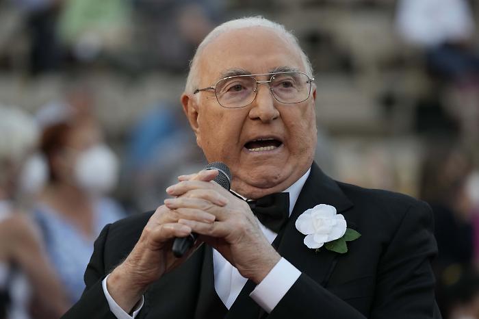 Ho fatto 13! – I Festival di Pippo Baudo: stasera 20 agosto una serata tributo all'uomo che ha cambiato la tv italiana