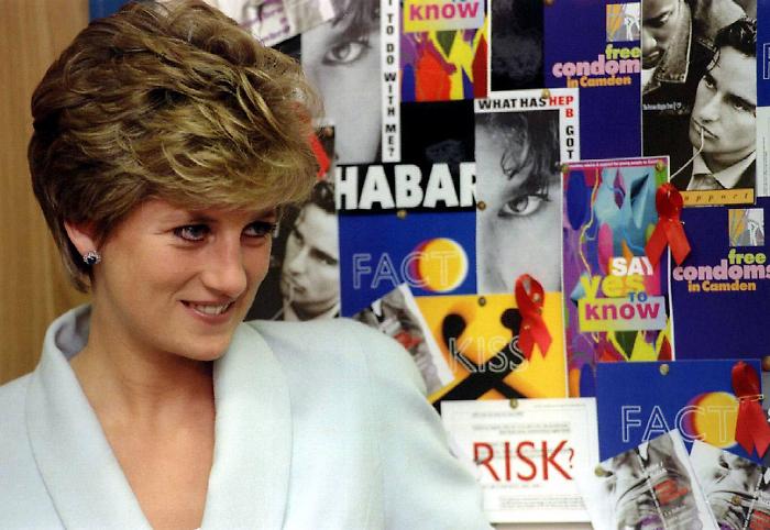 Lady Diana: i misteri sulla morte, le battaglie che ha portato avanti e l'eredit&agrave; spirituale. Perch&eacute; dopo 28 anni &egrave; ancora nel cuore di tuti