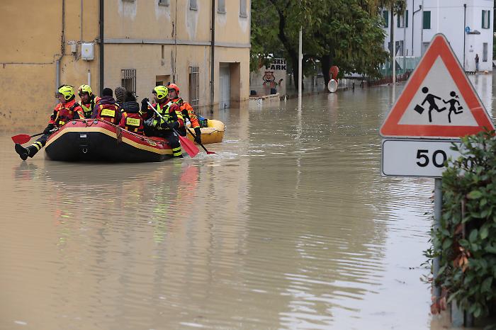 Filorosso: ultime novità sul delitto di Garlasco, clima folle e mogli vittime di siti sessisti. Anche Sacchi tra gli ospiti di stasera 1 settembre