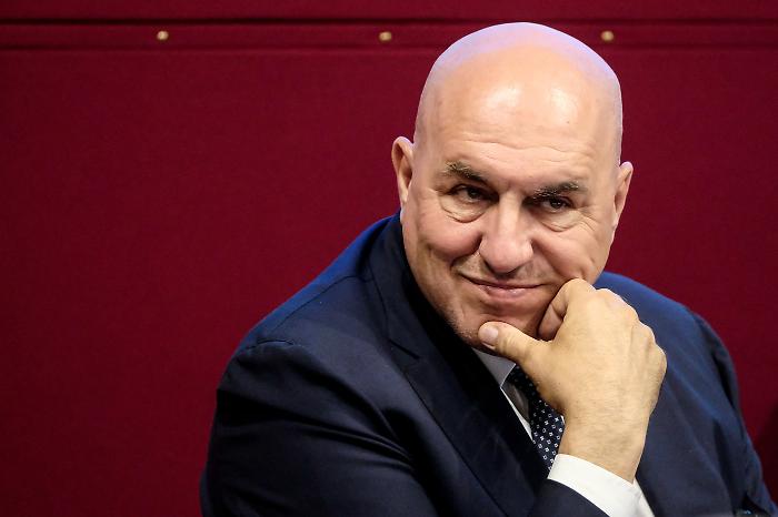 Il ritorno di Quarta Repubblica: stasera 1 settembre ultime novità delitto di Garlasco, intervista al ministro Crosetto, reportage sul Donbass