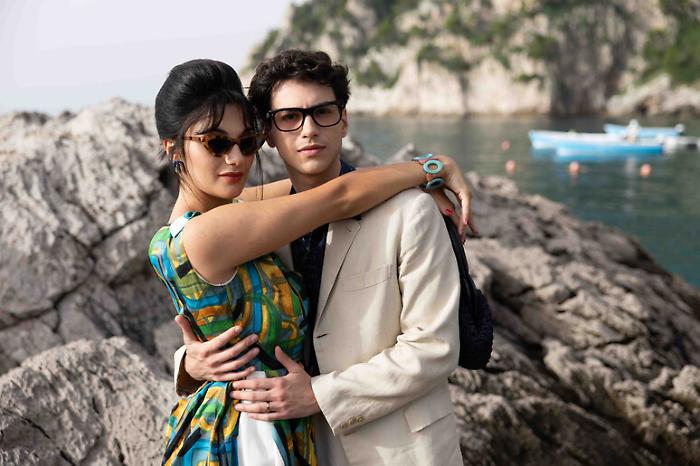 Champagne – Peppino di Capri: stasera 1 settembre il film dedicato a uno dei cantanti italiani più amati. Trama e cast