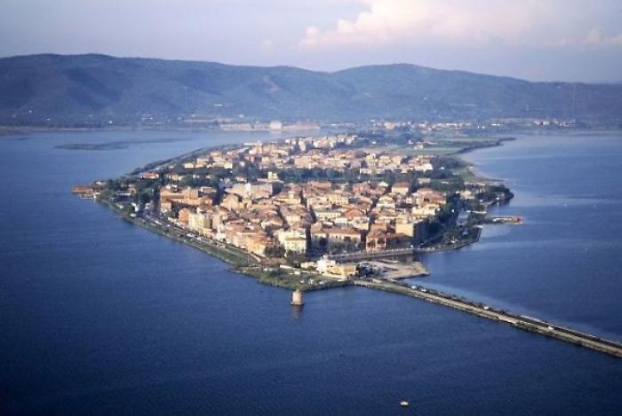 Orbetello Jazz Festival accende la laguna con la grande festa della musica tra blues e samba