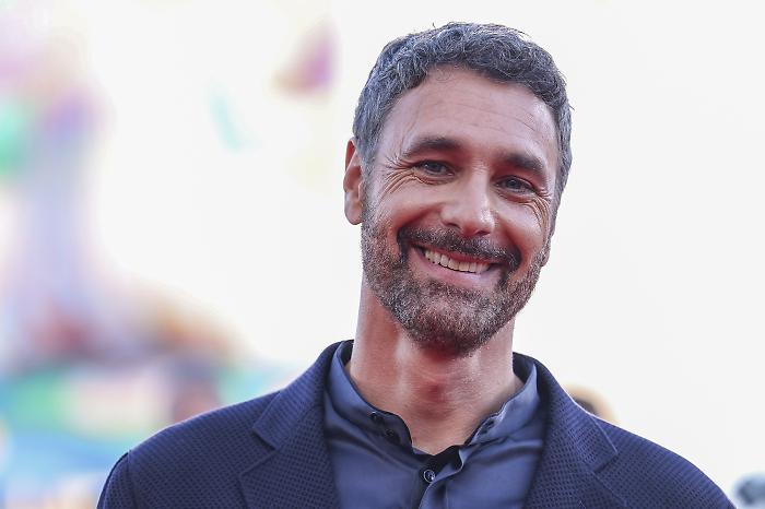 Una seconda occasione, stasera 3 settembre una commedia romantica con Raoul Bova. Trama e cast