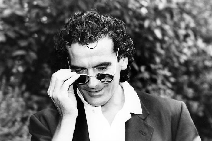 Ricomincio da tre, il film di Massimo Troisi in onda stasera 3 settembre: trama e cast di un classico intramontabile