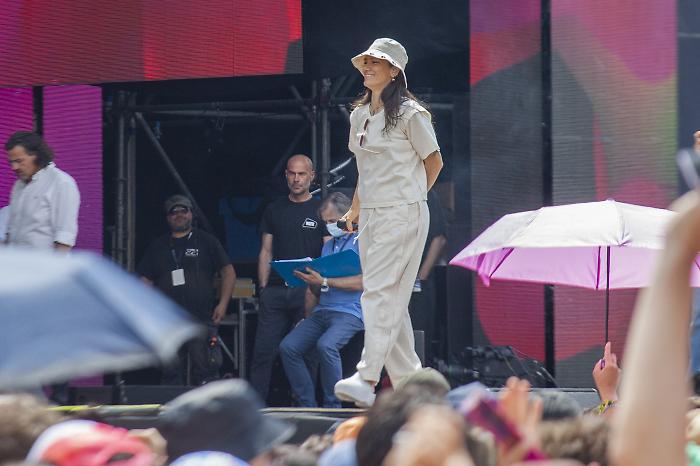  Elisa a San Siro: stasera 11 settembre in tv il primo storico concerto della cantante allo stadio Meazza