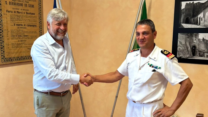 Cambio ai vertici della Guardia costiera: il nuovo luogotenente è Francesco Amendola