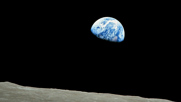 Un asteroide si avvicina alla Terra