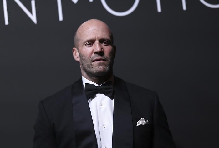 The Transporter stasera 17 settembre in tv: azione esplosiva e misteri con Jason Statham